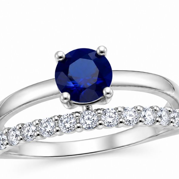 Кольцо серебряное фантазия с фианитами Silver Style 20 р. (10875.50 sku:2300102784050) 10875.50 фото