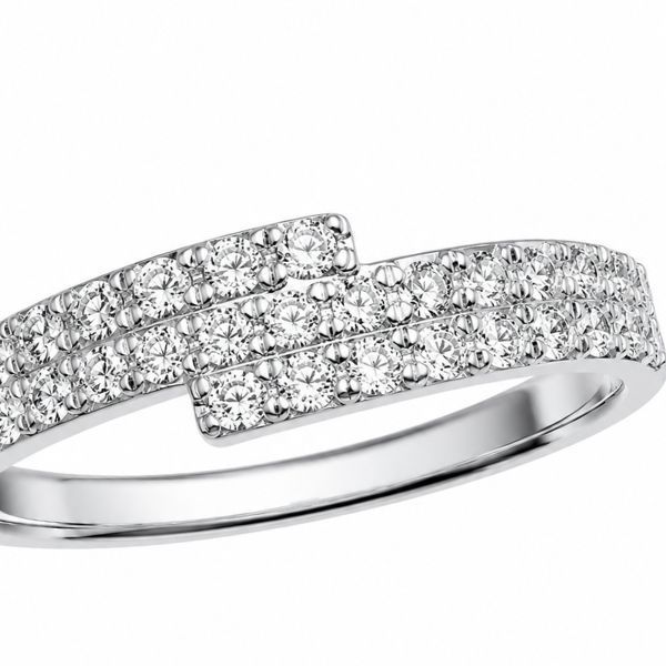 Каблучка срібна фантазія з фіанітами Silver Style 19 р. (11001.17 sku:2300102984436) 11001.17 фото