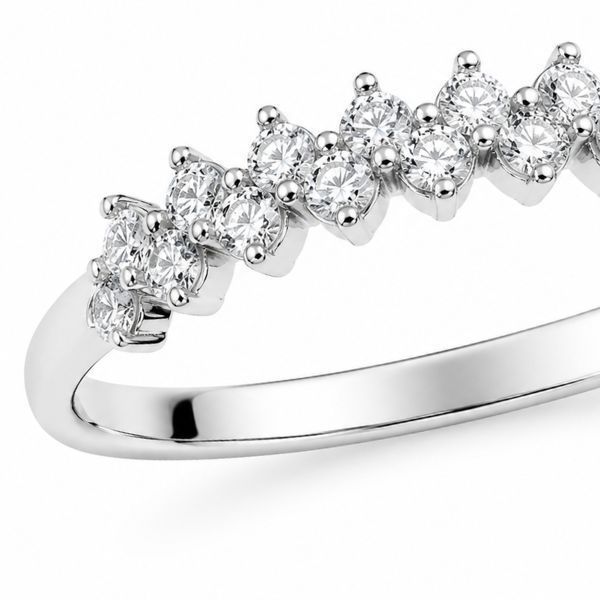 Кольцо серебряное фантазия с россыпью Silver Style 18 р. (10111.15 sku:2300102632702) 10111.15 фото